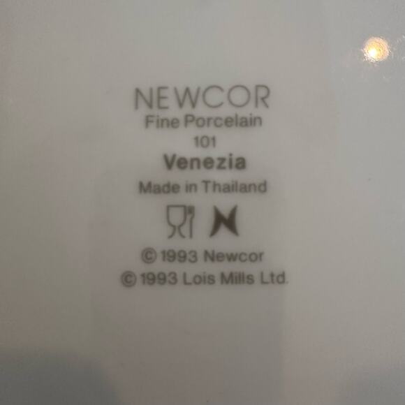 Vtg Salad Plate Venezia Pattern by Newcor Memphis Design 1990s One (1) plate - Picture 6 of 7